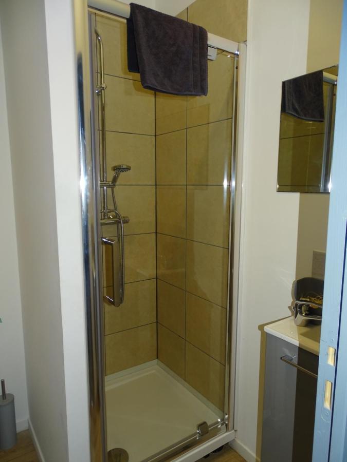 Chez Aurel Apartment Raismes Bagian luar foto